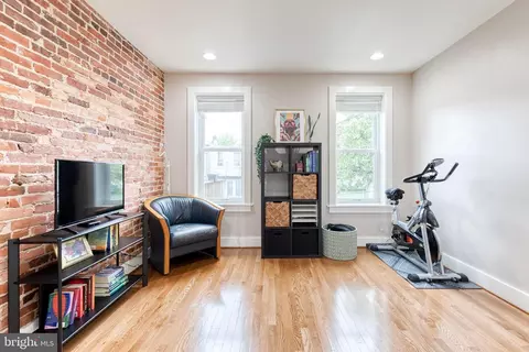 Living - 36 N Decker Ave, Baltimore, MD 21224 photo 1 of 1