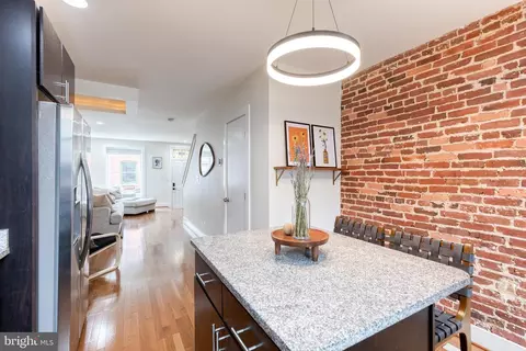 Entry Way - 36 N Decker Ave, Baltimore, MD 21224 photo 5 of 9