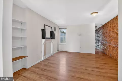 Living - 1305 Light St, Baltimore, MD 21230 photo 4 of 4