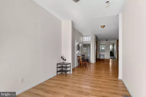 Entry Way - 1305 Light St, Baltimore, MD 21230 photo 3 of 5