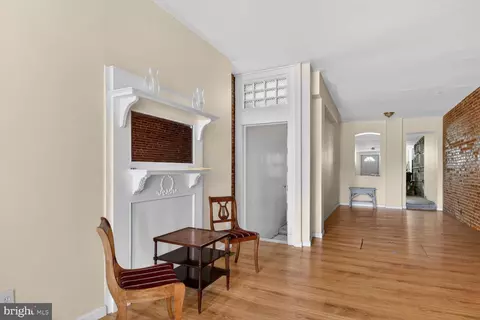 Entry Way - 1305 Light St, Baltimore, MD 21230 photo 2 of 5