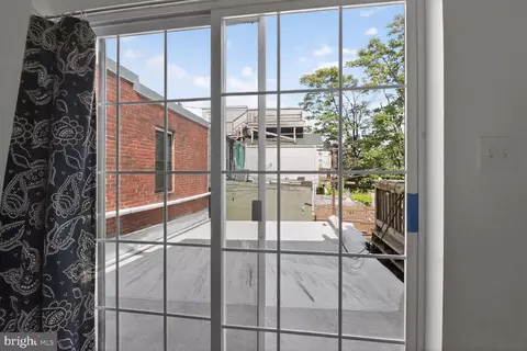 Exterior - 1305 Light St, Baltimore, MD 21230 photo 1 of 3