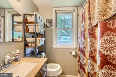 Bath - 4711 Schley Ave, Baltimore, MD 21206 photo 1 of 2
