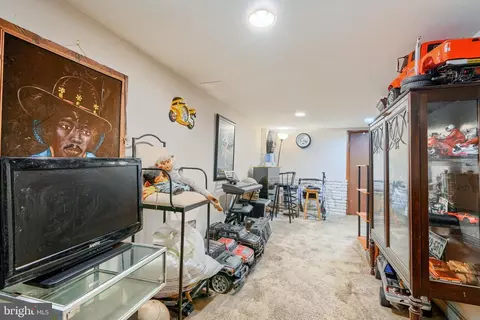 Entry Way - 4711 Schley Ave, Baltimore, MD 21206 photo 1 of 1