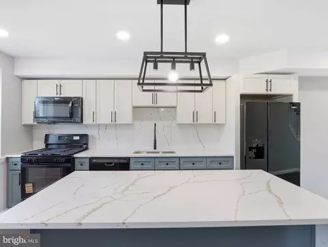Kitchen - 2145 Harman Ave, Baltimore, MD 21230 photo 3 of 4