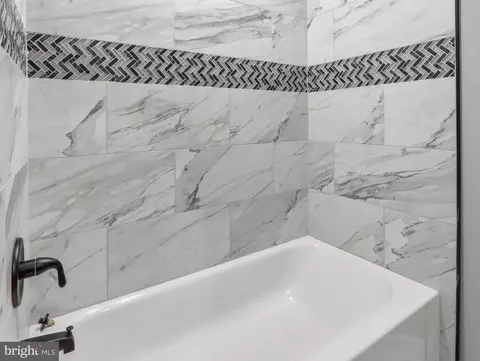 Bath - 2145 Harman Ave, Baltimore, MD 21230 photo 2 of 4