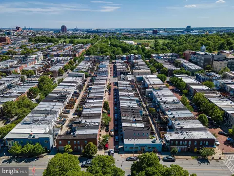View/Area - 155 N Streeper St, Baltimore, MD 21224 photo 4 of 5
