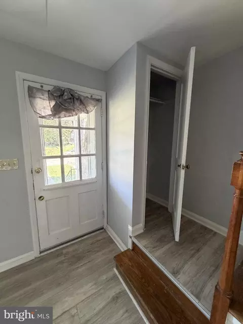 Entry Way - 1239 Walters Ave, Baltimore, MD 21239 photo 1 of 9