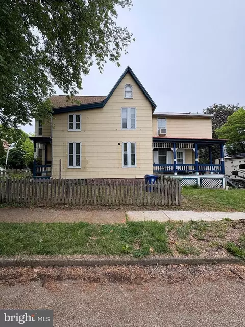 401 Calvin Ave, Baltimore, MD 21218