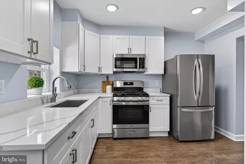 1212 W Lombard St, Baltimore, MD 21223
