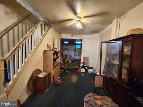 Entry Way - 1636 N Washington St, Baltimore, MD 21213 photo 3 of 7
