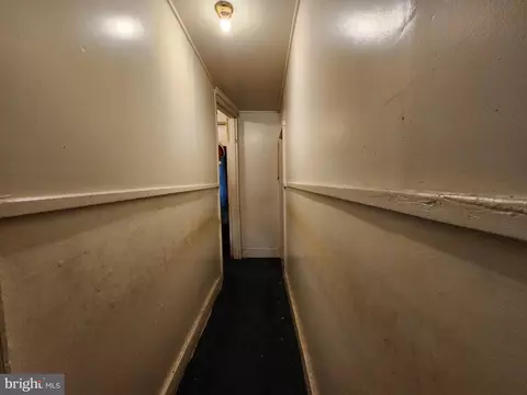 Entry Way - 1636 N Washington St, Baltimore, MD 21213 photo 7 of 7