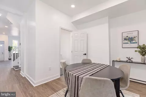 Entry Way - 535 Robert St, Baltimore, MD 21217 photo 6 of 10