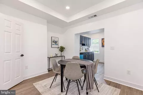 Dining - 535 Robert St, Baltimore, MD 21217 photo 1 of 2