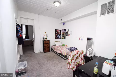 Bedroom - 2565 W Baltimore St, Baltimore, MD 21223 photo 3 of 6