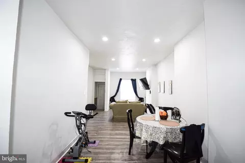 Entry Way - 2565 W Baltimore St, Baltimore, MD 21223 photo 2 of 2