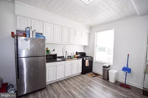 Kitchen - 2565 W Baltimore St, Baltimore, MD 21223 photo 1 of 1