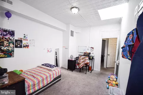 Bedroom - 2565 W Baltimore St, Baltimore, MD 21223 photo 4 of 6