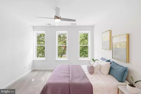 Bedroom - 1307 N Broadway, Baltimore, MD 21213 photo 2 of 3