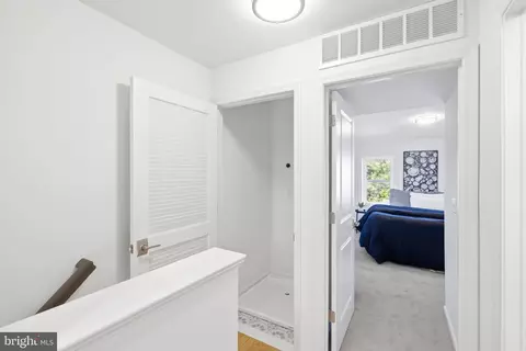 Entry Way - 1307 N Broadway, Baltimore, MD 21213 photo 4 of 6