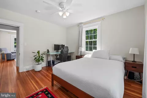 Bedroom - 5724 Ridgedale Rd, Baltimore, MD 21209 photo 7 of 10