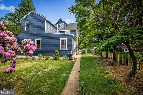 Exterior - 5724 Ridgedale Rd, Baltimore, MD 21209 photo 6 of 8