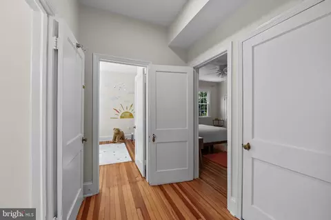 Entry Way - 5724 Ridgedale Rd, Baltimore, MD 21209 photo 3 of 7