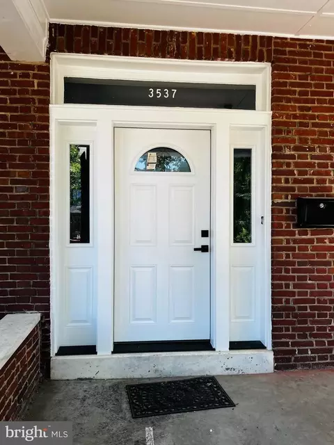 3537 Reisterstown Rd, Baltimore, MD 21215
