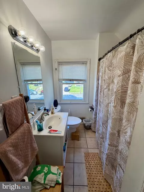 Bath - 601 Braeside Rd, Baltimore, MD 21229 photo 1 of 1