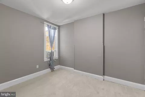 Bedroom - 3446 Roland Ave, Baltimore, MD 21211 photo 2 of 3