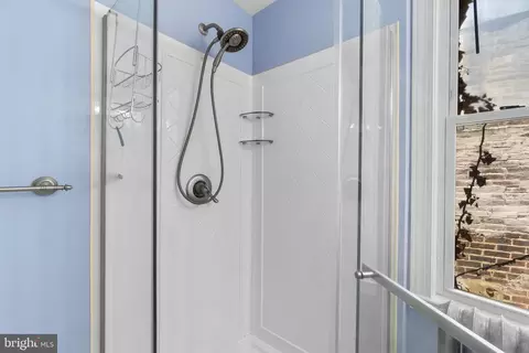 Bath - 3446 Roland Ave, Baltimore, MD 21211 photo 2 of 2