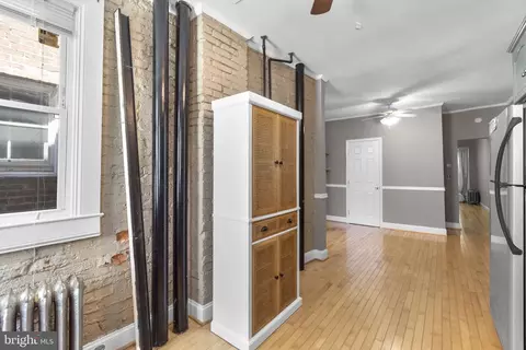 Entry Way - 3446 Roland Ave, Baltimore, MD 21211 photo 4 of 9