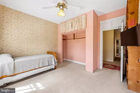 Bedroom - 3630 Old York Rd, Baltimore, MD 21218 photo 2 of 8