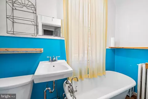 Bath - 3630 Old York Rd, Baltimore, MD 21218 photo 3 of 3