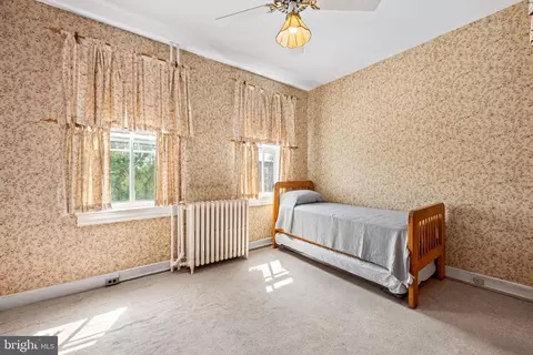 Bedroom - 3630 Old York Rd, Baltimore, MD 21218 photo 1 of 8