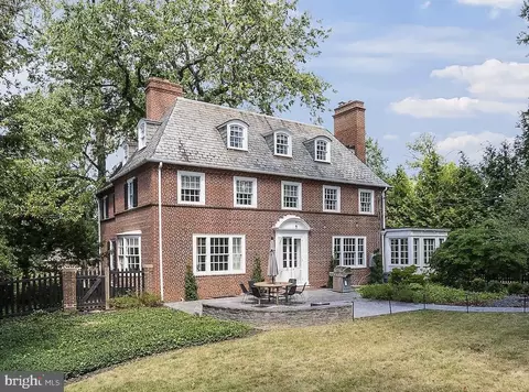 203 E Highfield Rd, Baltimore, MD 21218