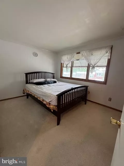 Bedroom - 3034 Lorena Ave, Baltimore, MD 21230 photo 2 of 3