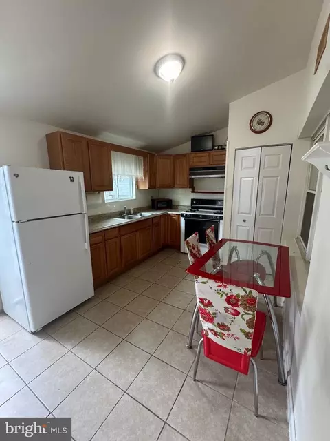 Kitchen - 3034 Lorena Ave, Baltimore, MD 21230 photo 1 of 1