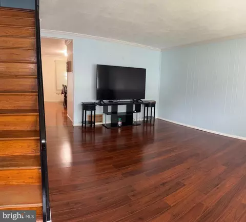 Entry Way - 3034 Lorena Ave, Baltimore, MD 21230 photo 5 of 5