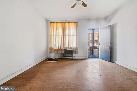Living - 2613 Beryl Ave, Baltimore, MD 21205 photo 3 of 5