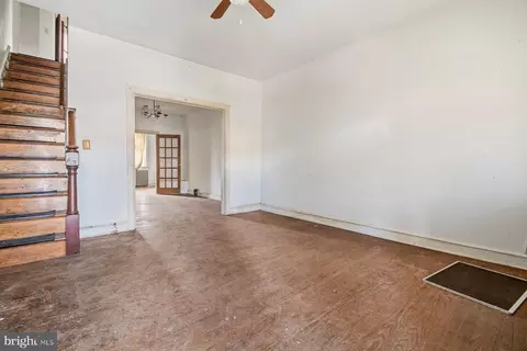 Living - 2613 Beryl Ave, Baltimore, MD 21205 photo 1 of 5
