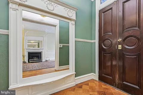 Entry Way - 2444 Eutaw Pl, Baltimore, MD 21217 photo 7 of 10