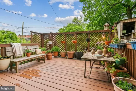 Exterior - 2444 Eutaw Pl, Baltimore, MD 21217 photo 2 of 11