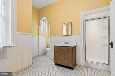 Bath - 2444 Eutaw Pl, Baltimore, MD 21217 photo 2 of 2