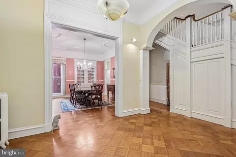 Entry Way - 2444 Eutaw Pl, Baltimore, MD 21217 photo 5 of 10