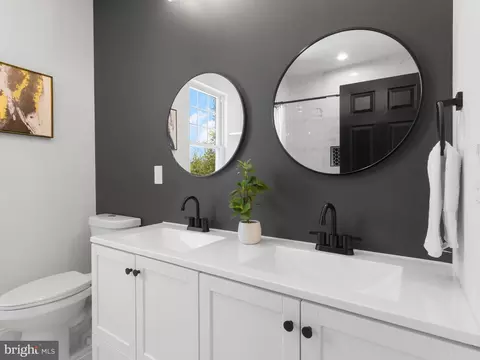 Bath - 4514 Mainfield Ave, Baltimore, MD 21214 photo 1 of 11