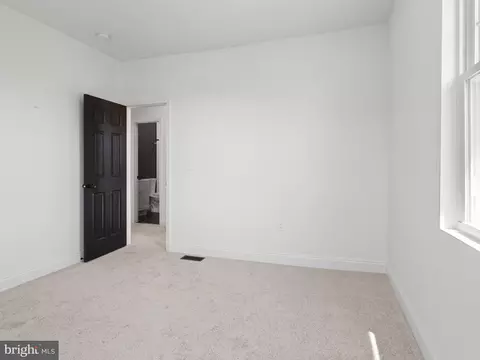 Bedroom - 4514 Mainfield Ave, Baltimore, MD 21214 photo 5 of 8