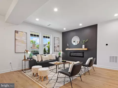 Living - 4514 Mainfield Ave, Baltimore, MD 21214 photo 1 of 1