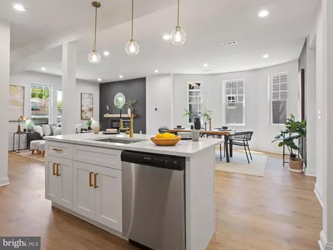 Kitchen - 4514 Mainfield Ave, Baltimore, MD 21214 photo 3 of 4