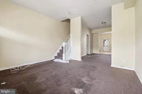 Living - 2611 Beryl Ave, Baltimore, MD 21205 photo 2 of 5